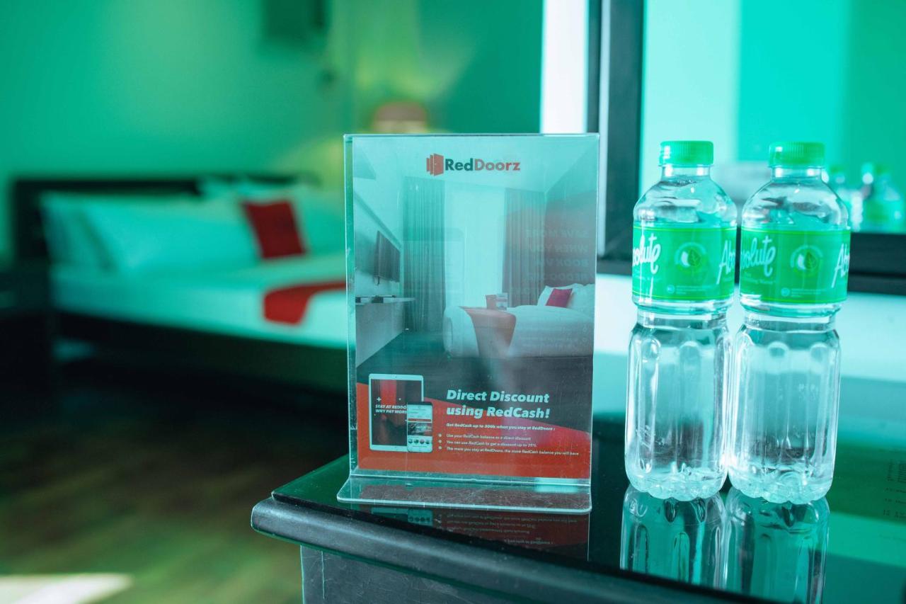 Reddoorz Plus Near Naia Expressway Pasay Exterior foto